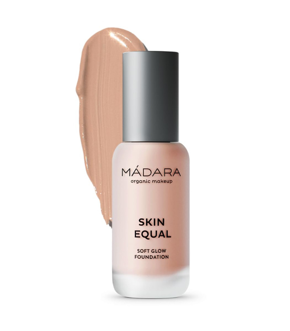 Mádara Organic Skincare | Skin Equal Soft Glow Foundation Spf15 Sand 40-30 Ml, Mineral Foundation With Hyaluronic Acid, Buildable Medium Coverage, Dewy Foundation, Vegan, Cosmos Natural Certified