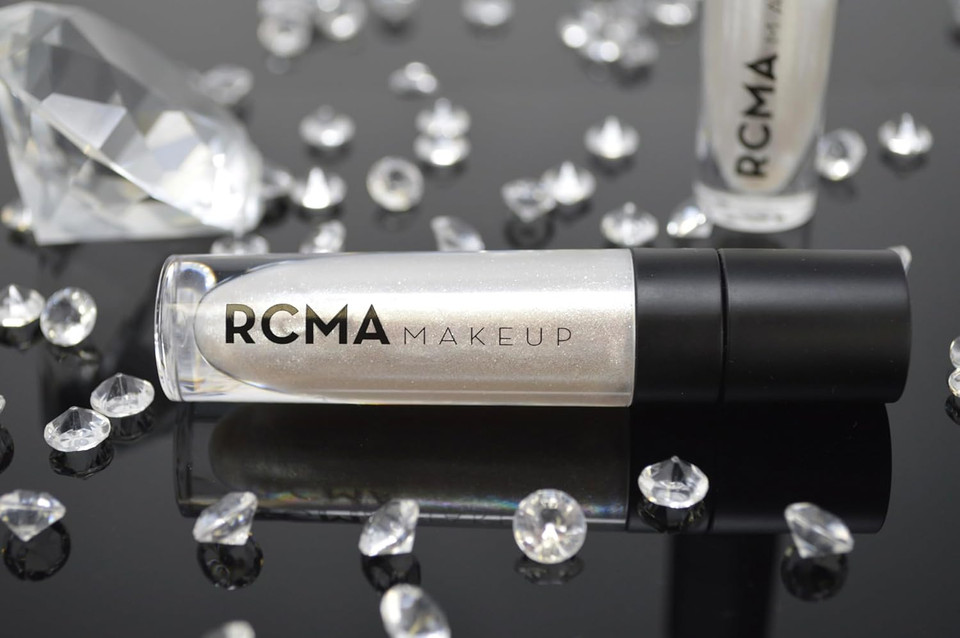 Rcma Makeup Diamond Shine Lip Gloss  Clear Gloss With Sparkling Diamond Finish, Sugar Cookie Scented, Non-Sticky, High Shine, Wear Alone Or Over Lipstick, Vegan & Cruelty-Free  0.17 Oz