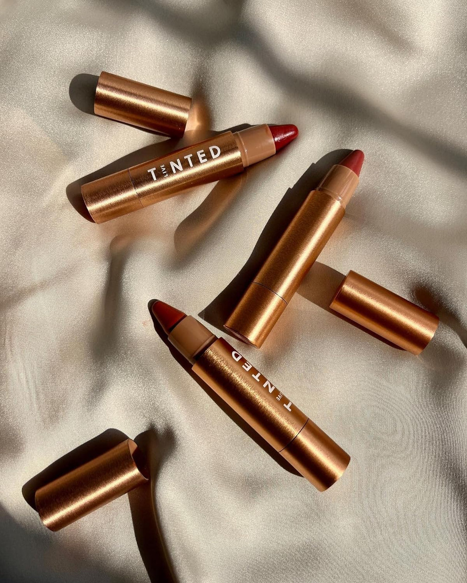 Live Tinted Huestick Multistick: Ultra Creamy, Eye, Lip, And Cheek Multistick, Packed With Hydrating Hyaluronic Acid, Squalane, Vitamins C + E, 3G / 0.1Ozfree - Bright Berry