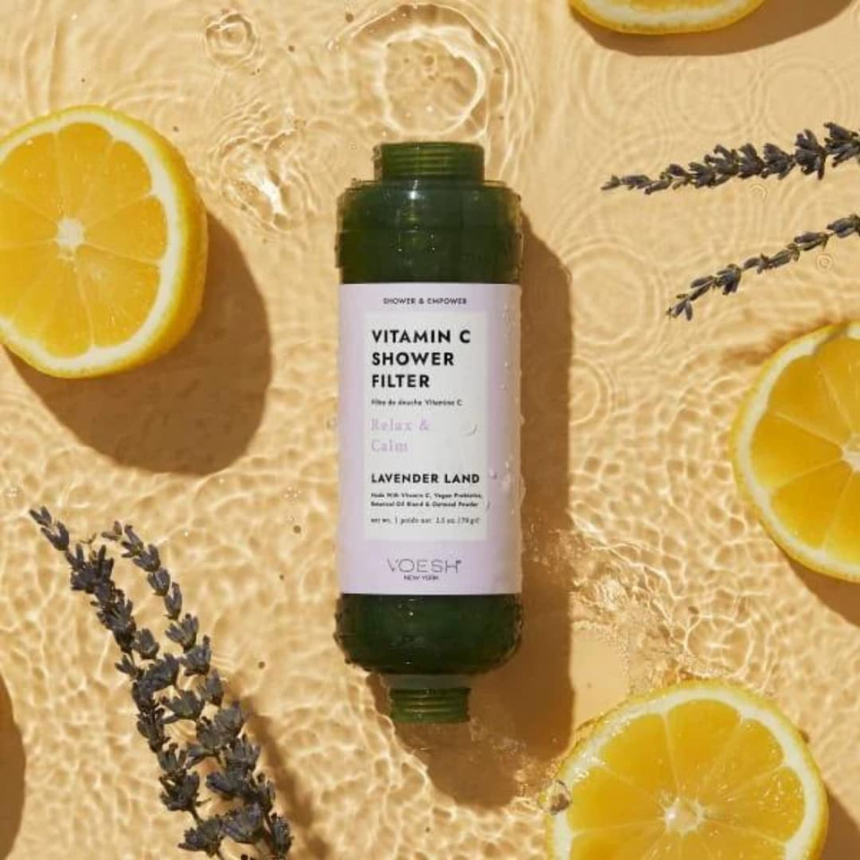 Voesh Shower & Empower Duo, Vitamin C Shower Filter, Exfoliating Sugar Scrub, Body Wash, Clean Shower Care Set, Vegan Skincare, Spa Gift, Clean Beauty
