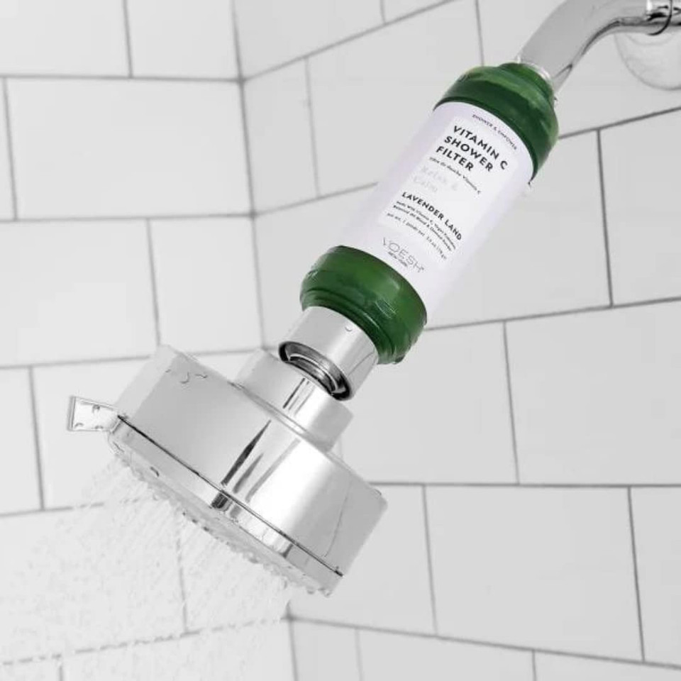 Voesh Shower & Empower Duo, Vitamin C Shower Filter, Exfoliating Sugar Scrub, Body Wash, Clean Shower Care Set, Vegan Skincare, Spa Gift, Clean Beauty