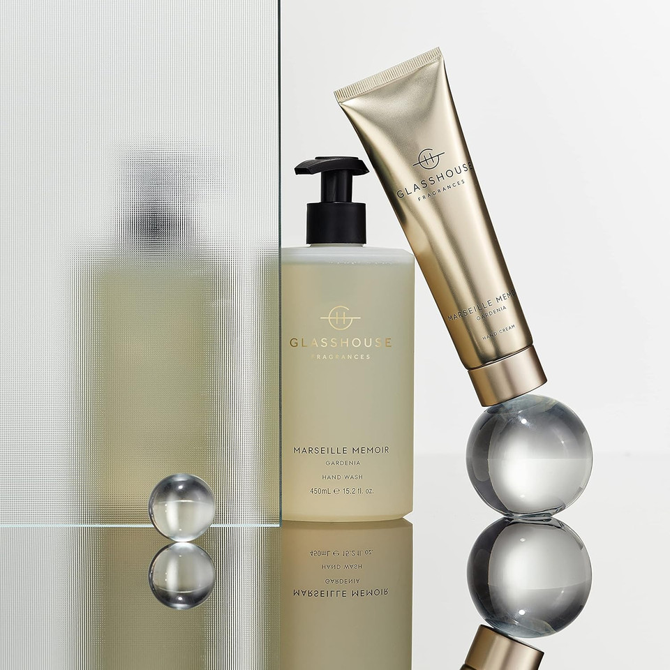 Glasshouse Fragrances The Hamptons Hand Wash, Rich In Aloe Vera & Vitamin E, Soothing & Moisturizing, Teak & Petitgrain Scent, 15.2 Fl Oz (450Ml)