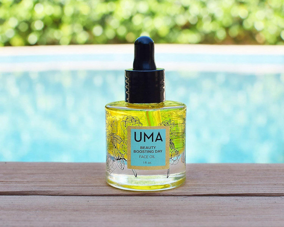 Uma Beauty Boosting Day Face Oil Helps In Hydrating Skin | Ayurvedic Moisturizing Face Oil For Sensitive To Normal Skin Types I 100% Organic, Vegan, Paraben-Free, & Non-Toxic (1 Fl Oz | 30 Ml)