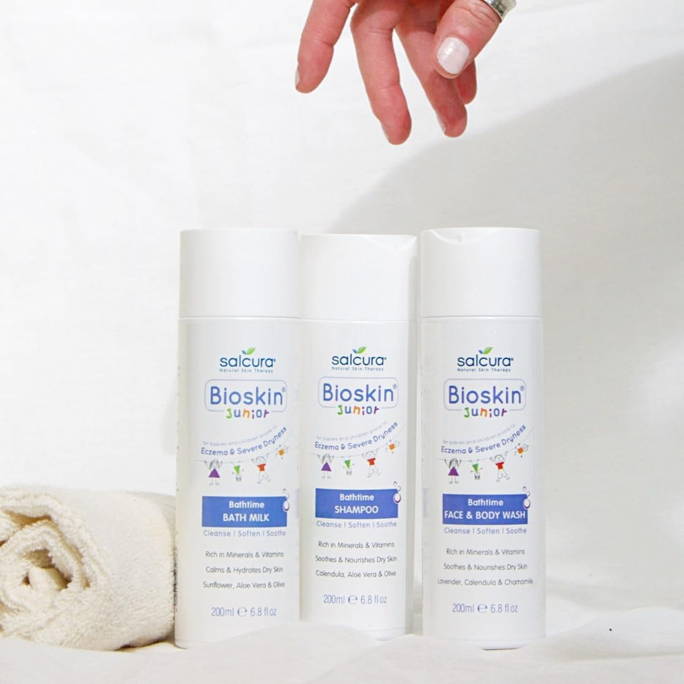 Salcura Natural Skin Therapy, Bioskin Junior Shampoo, Low-Foamy Kids Shampoo For Sensitive Skin, Soothes & Nourishes The Driest Scalp 200ml