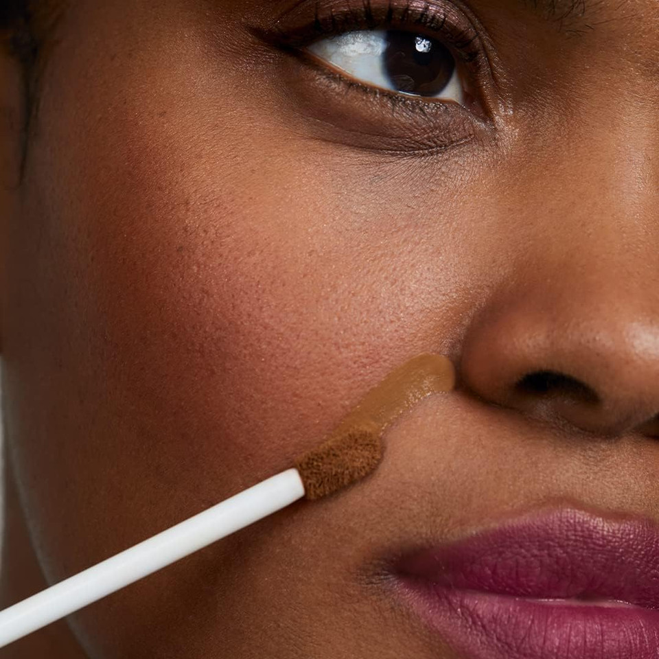 Avon Power Stay 18-Hour Stay Put Longwear Concealer Golden Medium Deep 3Ml
Color: Golden Medium Deep