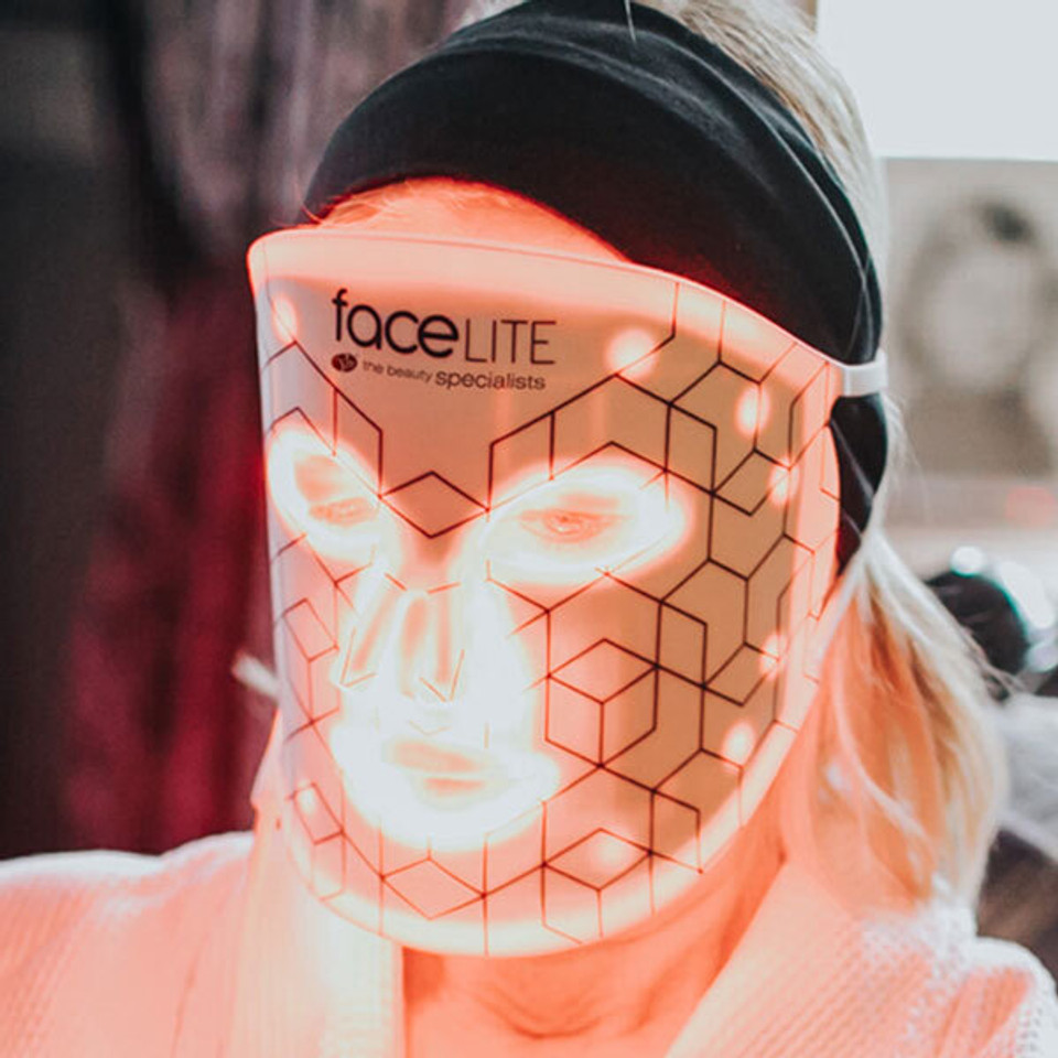 Rio Facelite Beauty Boosting Light Therapy Led Face Mask