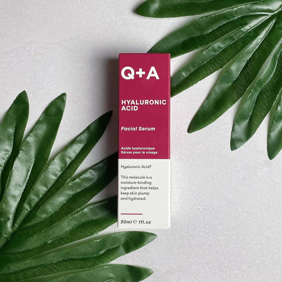 Q+A Hyaluronic Acid Facial Serum. A hydrating Hyaluronic Acid serum for healthy and plump skin. Works as a moisturiser for your face, Vegan Friendly, Fragrance Free, 30ml/1fl.oz