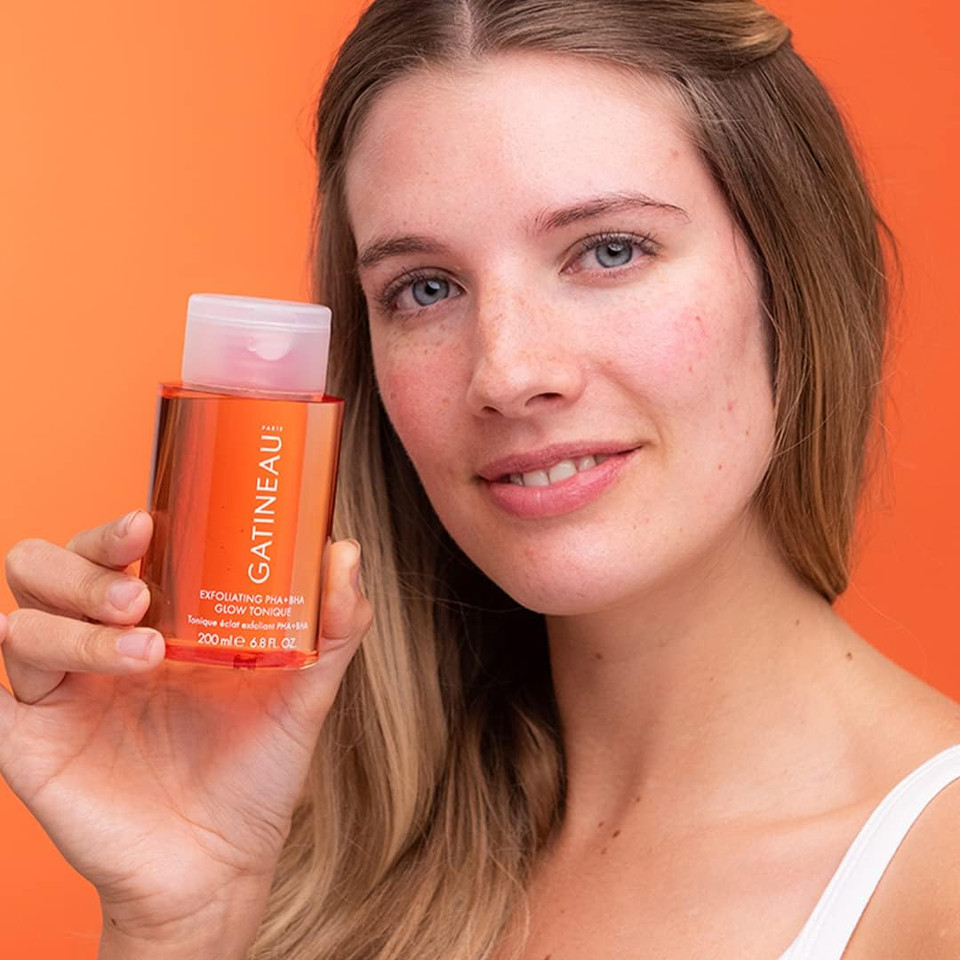 Gatineau - Exfoliating PHA+BHA Glow Tonique, Gentle Facial Exfoliator, Hydrating for Bright and Smooth Skin (200ml) Gatineau - Exfoliating PHA+BHA Glow Tonique, Gentle Facial Exfoliator, Hydrating for Bright and Smooth Skin (200ml)