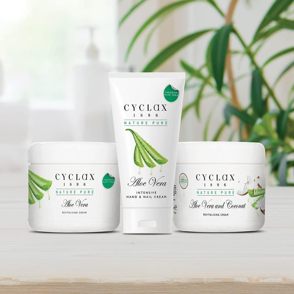 Cyclax Nature Pure Aloe Vera Hand & Nail Cream 75Ml