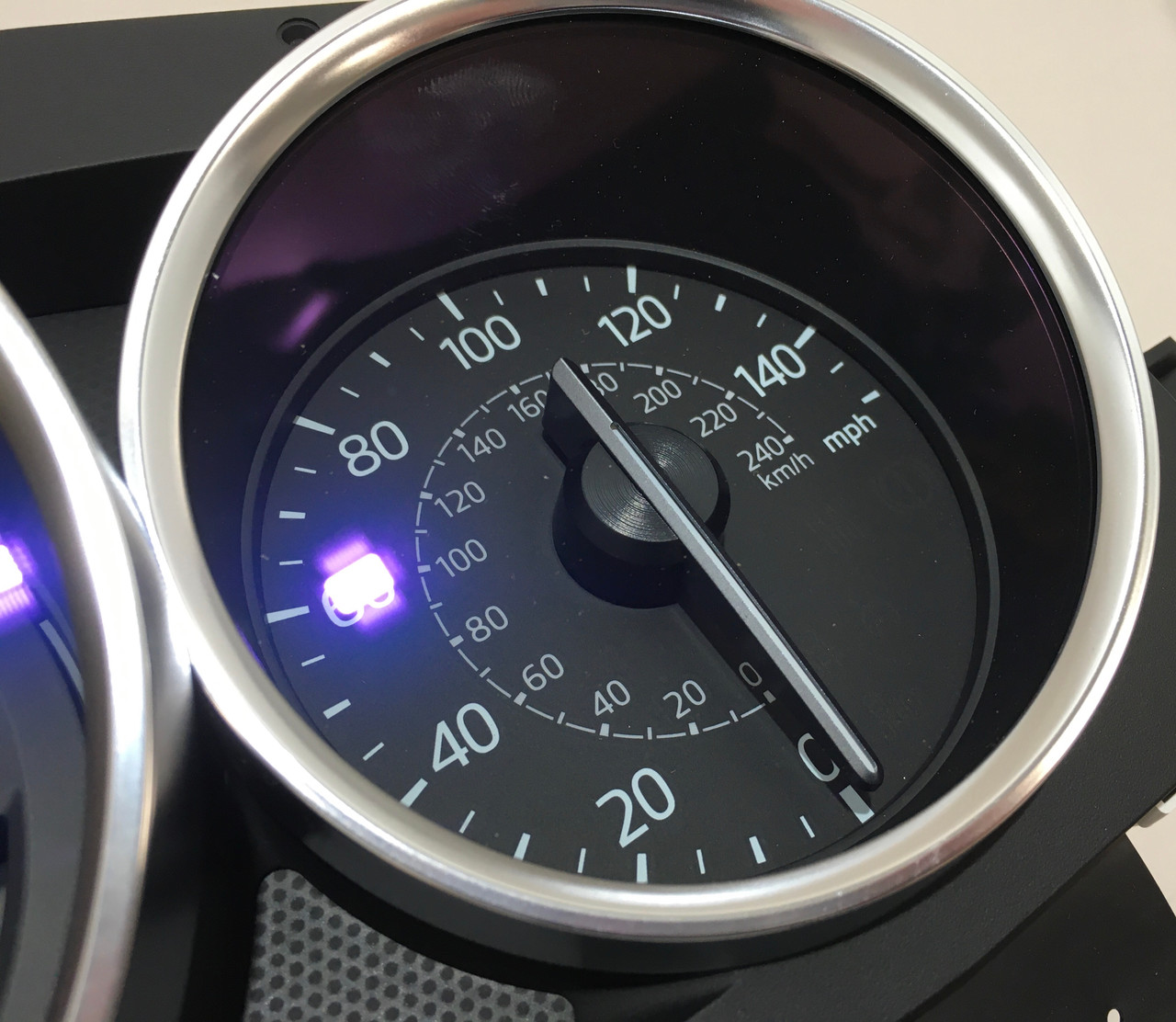 2016-2017 Mazda MX5 Miata Instrument Cluster / 94k Miles / Soft