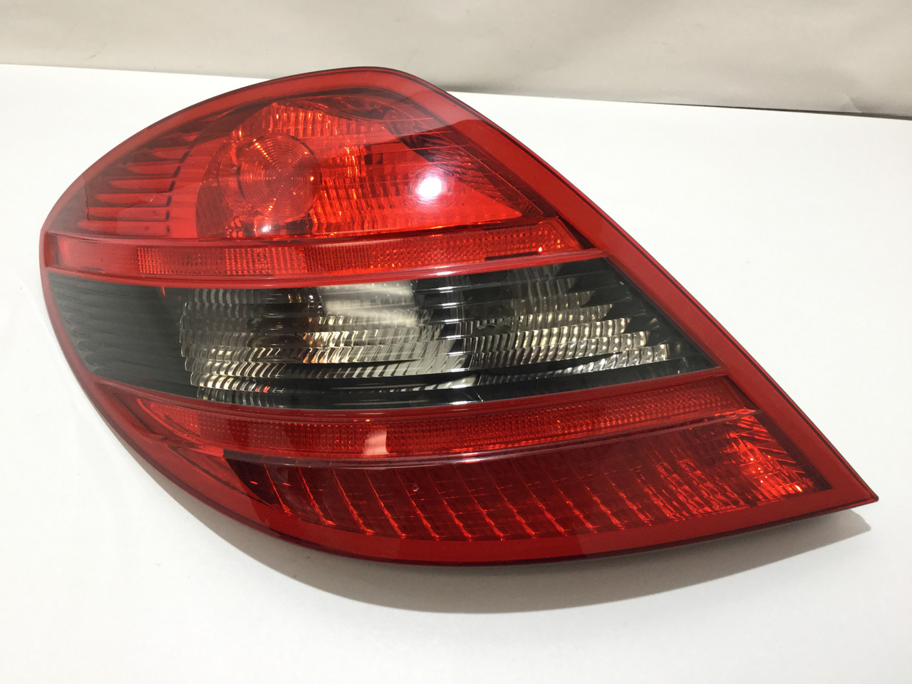 2005-2010 Mercedes Benz SLK55 AMG Driver Tail Light / Smoked