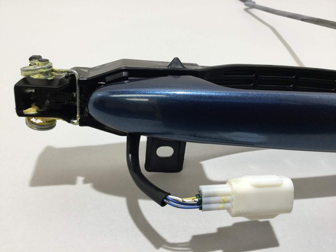 2016-2019 Mazda Mx5 Miata Driver Exterior Door Handle / Keyless