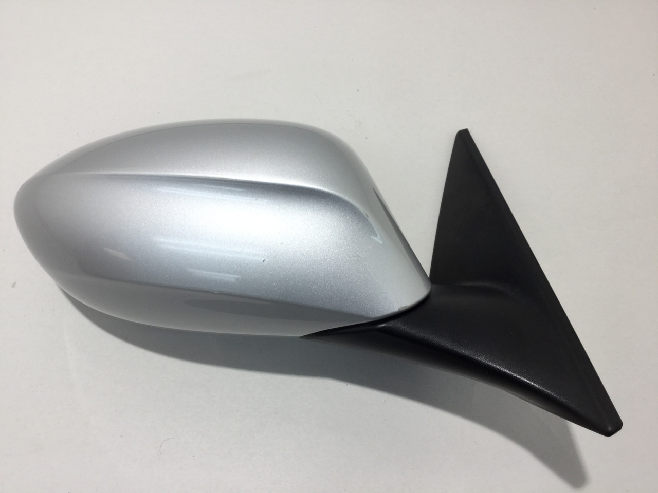 2009-2016 BMW E89 Z4 Passenger Side Mirror / Auto Dim / Memory / Titanium  Silver / Z4901