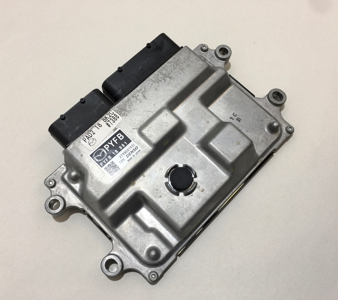 2019 Mazda Mx5 Miata Engine Control Unit ECU / PYFB 18 881 / OEM