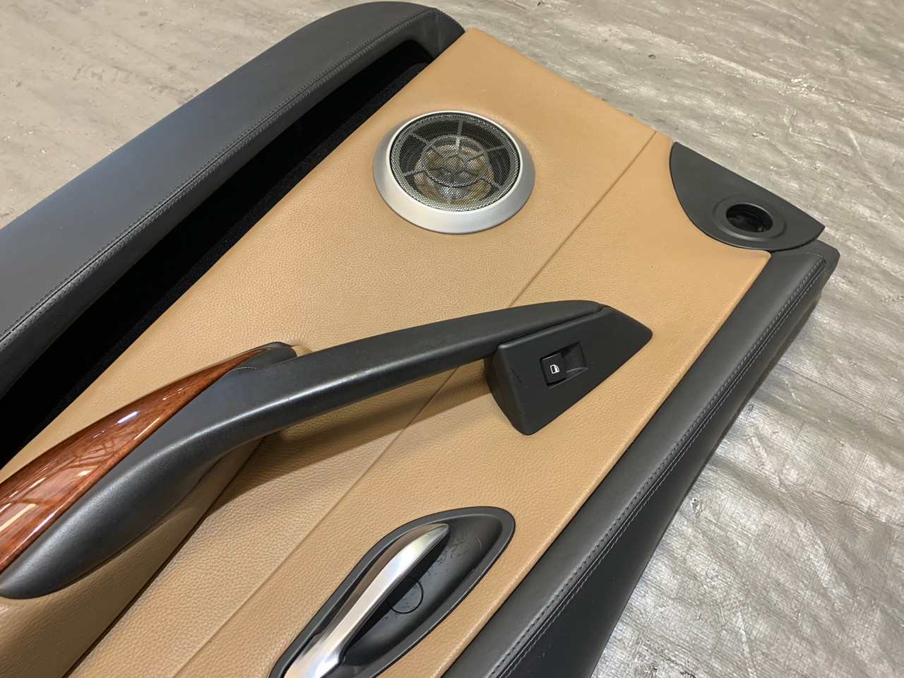2008-2009 BMW M6 Convertible Passenger Door Panel / Full Leather
