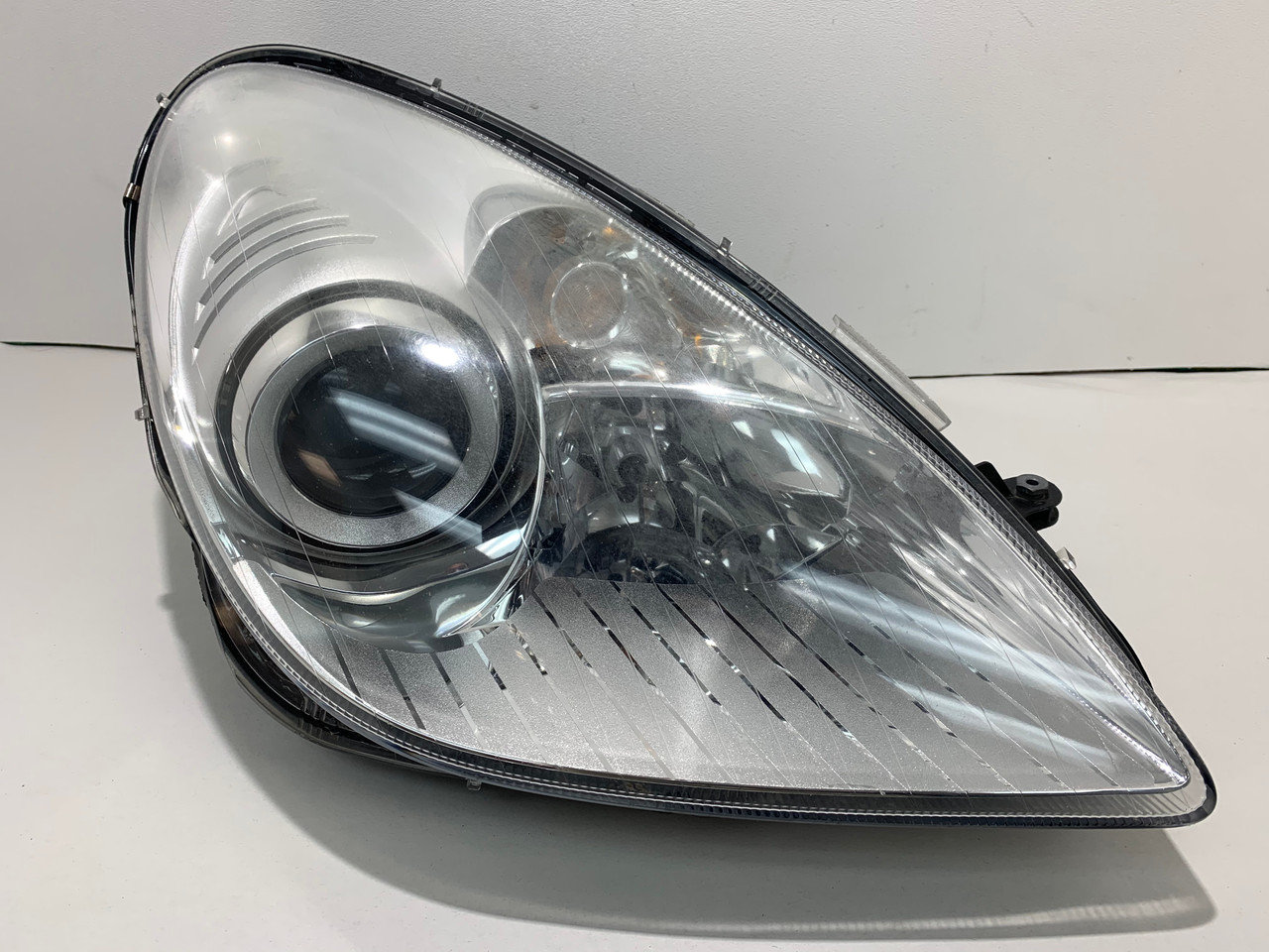 2005-2011 Mercedes Benz SLK Passenger Headlight / BI-Xenon