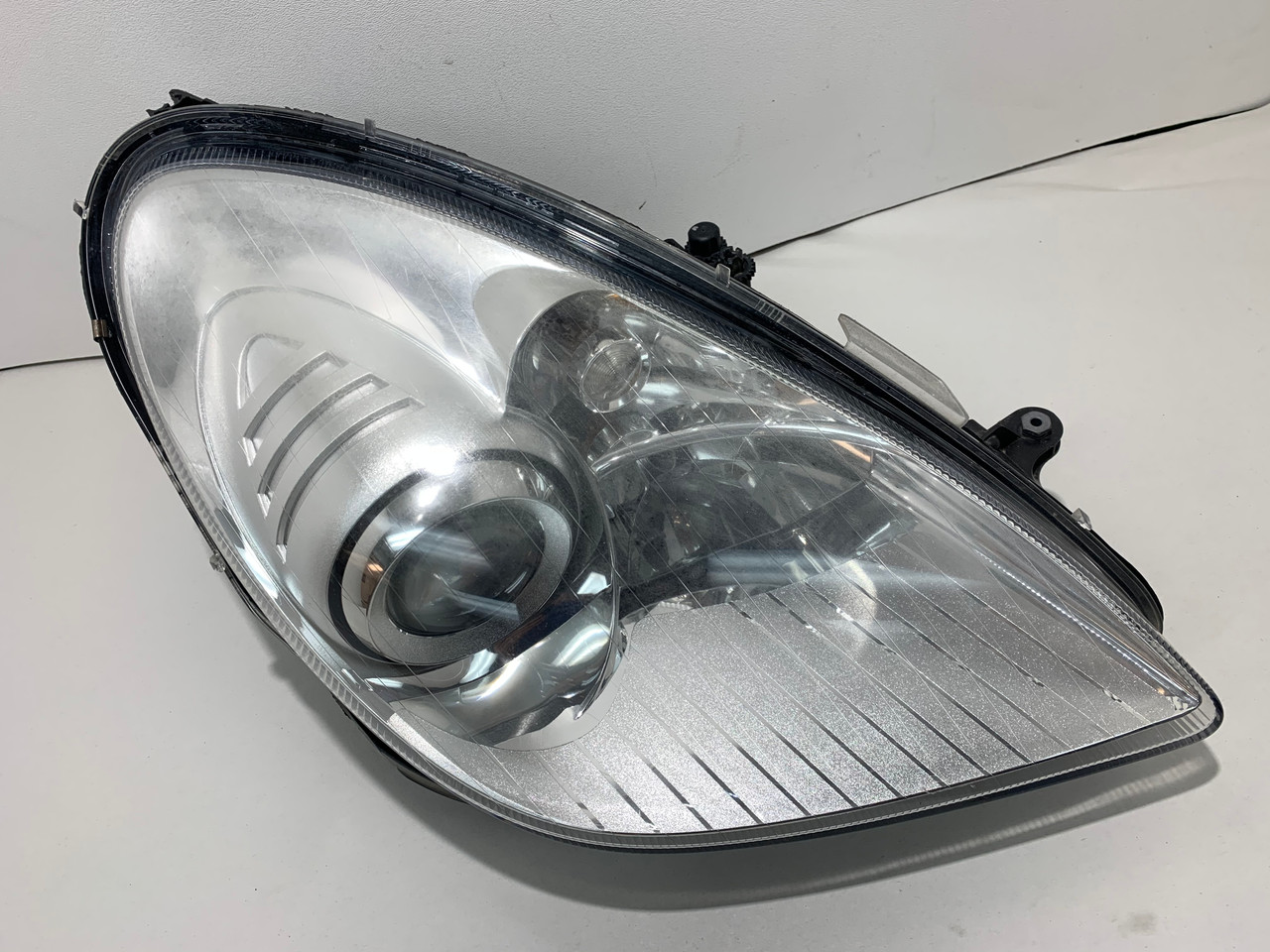 2005-2011 Mercedes Benz SLK Passenger Headlight / BI-Xenon