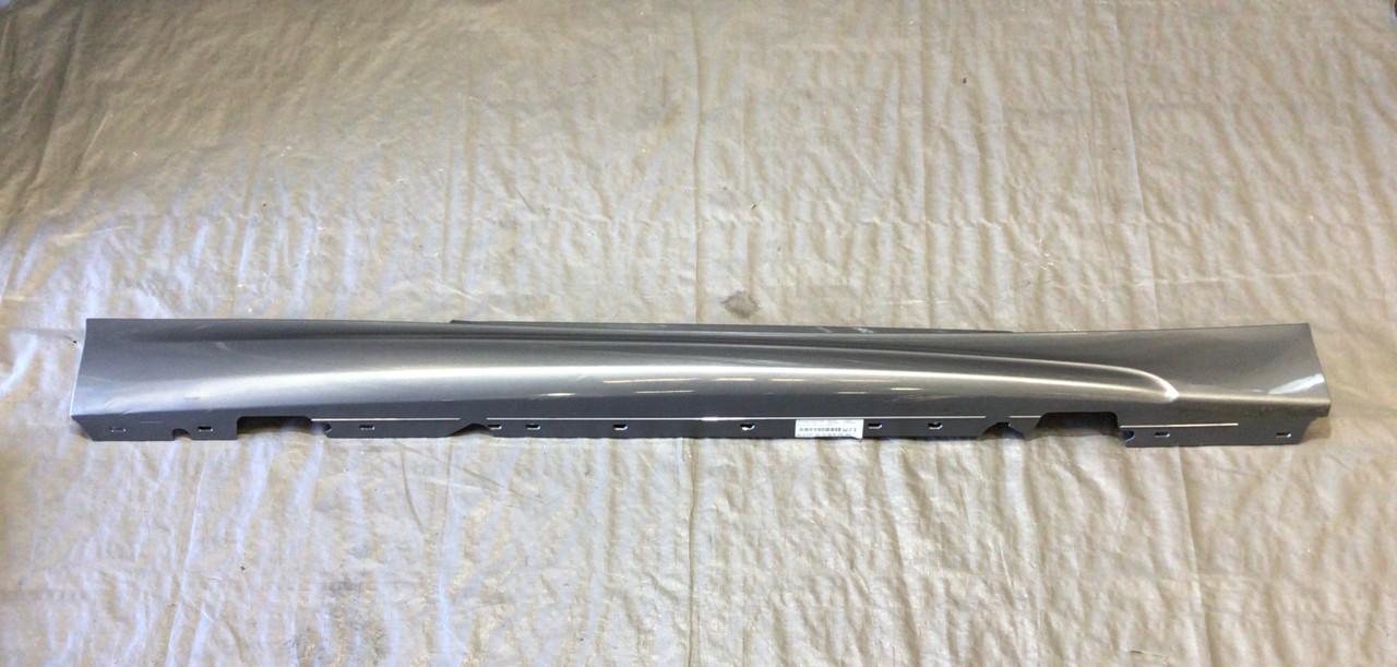 2008-2013 BMW 128i 135i Passenger Side Skirt / Space Grey / B1005