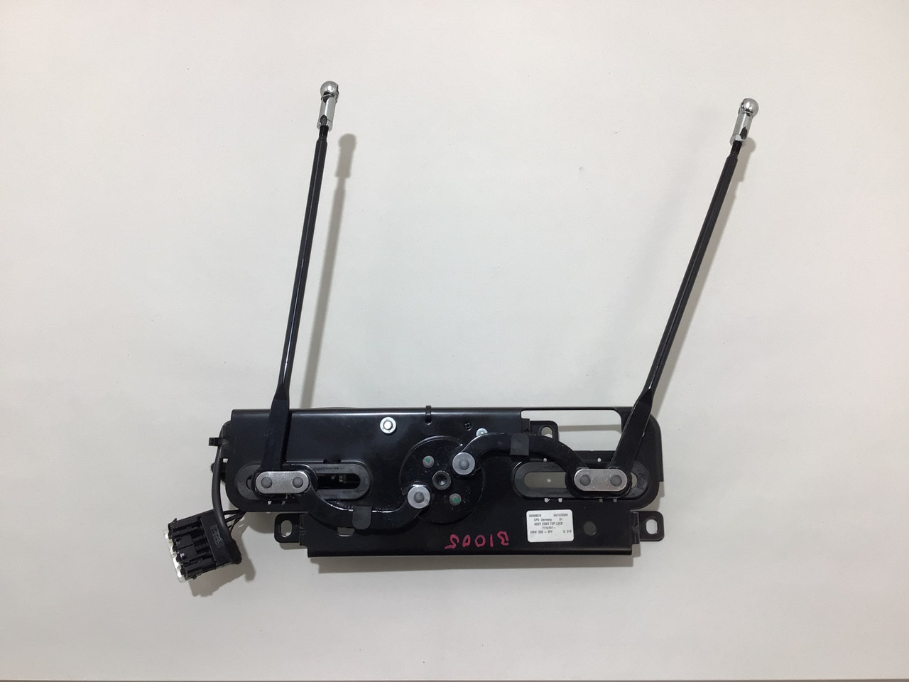 2008-2013 BMW 128i 135i Convertible Top Front Latch Locking