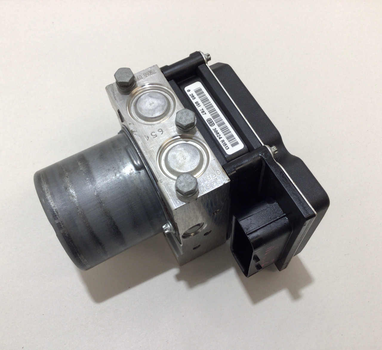 20092016 BMW E89 Z4 ABS Pump & Module / 6768550 / Z4904 Redline Auto Parts