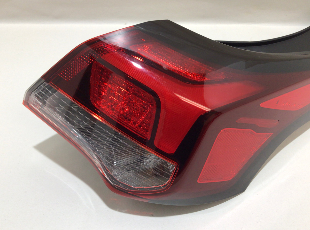 20192020 Hyundai Veloster N Passenger Side LED Tail Light / Outer