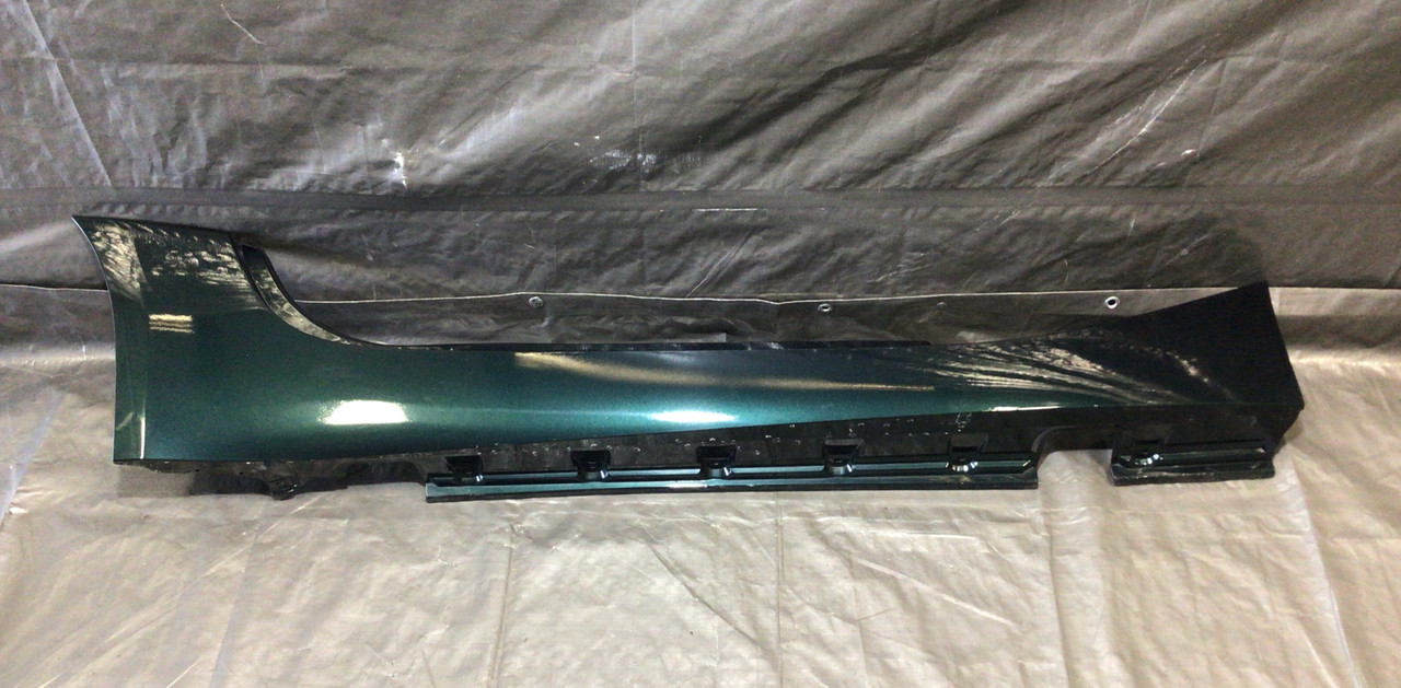 2003-2008 BMW Z4 Passenger Side Skirt / Rocker / Deep Green / E85 / OEM / Z4035