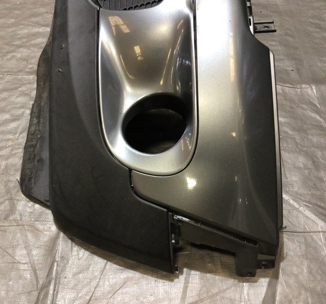 *Damaged* 20072010 Mini Cooper S JCW R56 Front Bumper Cover / R2021