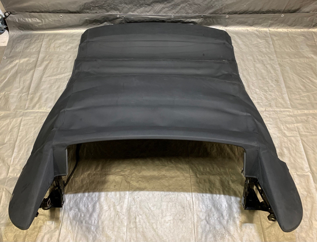 2004-2010 BMW E64 6 Series Convertible Soft Top w/ Frame / Black Cloth / M6003