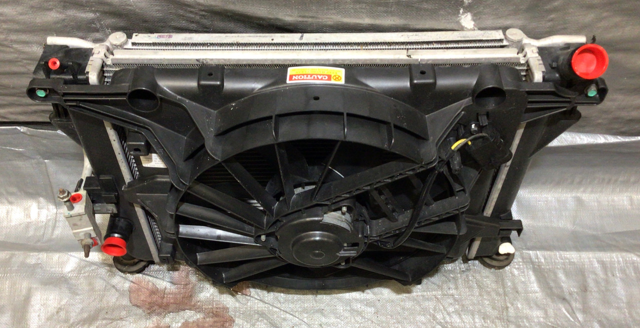 2006-2009 Pontiac Solstice 2.4l Radiator & Condenser Assembly / 90k ...