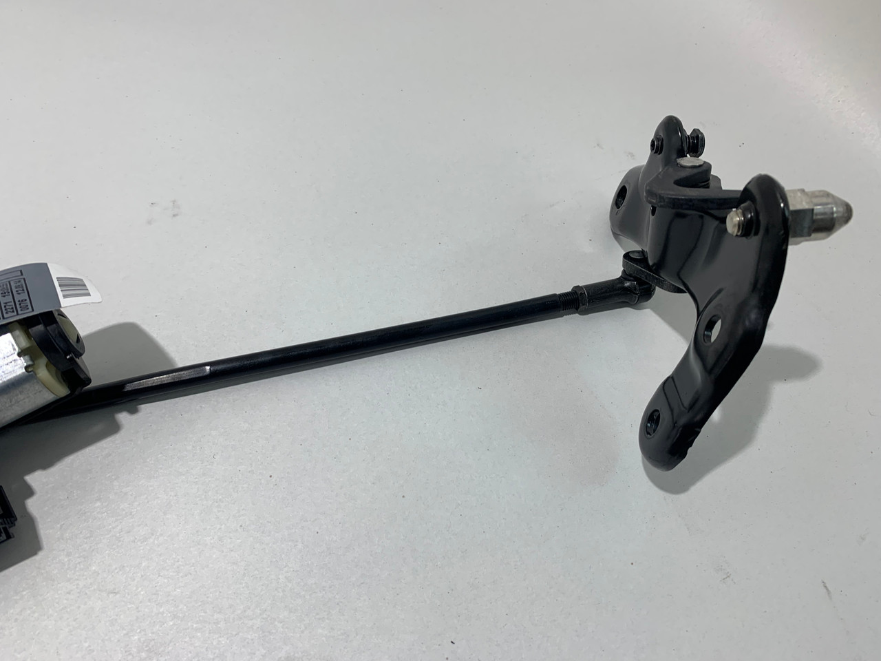 2009-2016 BMW E89 Z4 Convertible Top Locking Motor w/ Latches