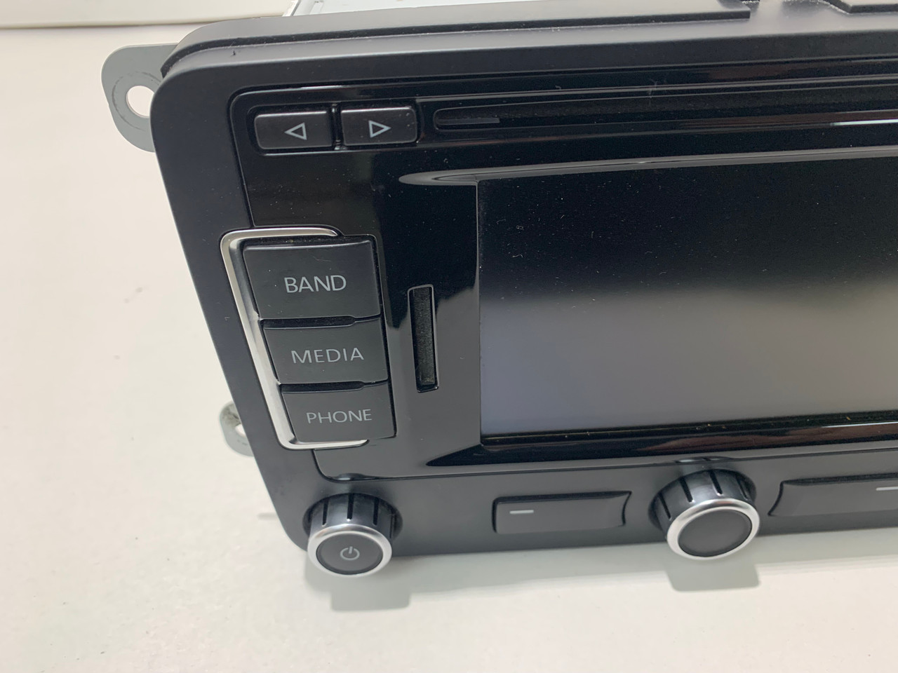 2012-2015 Volkswagen Beetle OEM Radio Unit Display / 1K0035180AF