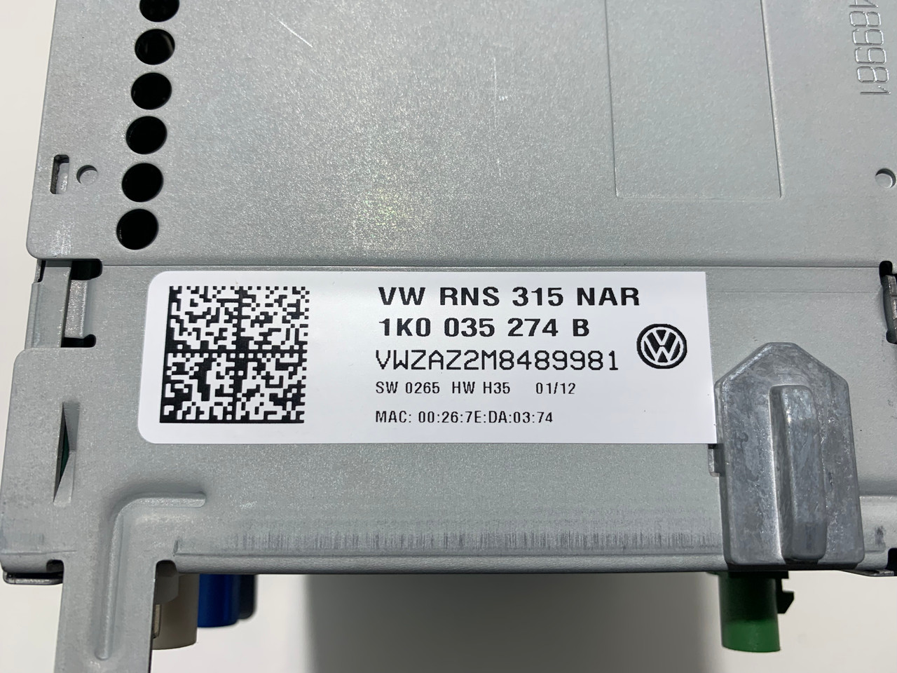 2012-2015 Volkswagen Beetle OEM Radio Unit Display / 1K0035180AF
