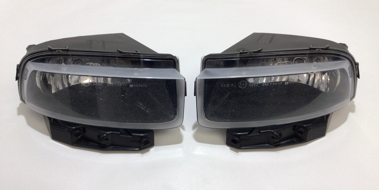 2005-2013 Chevrolet Corvette Front Fog Lights / Pair / C6006