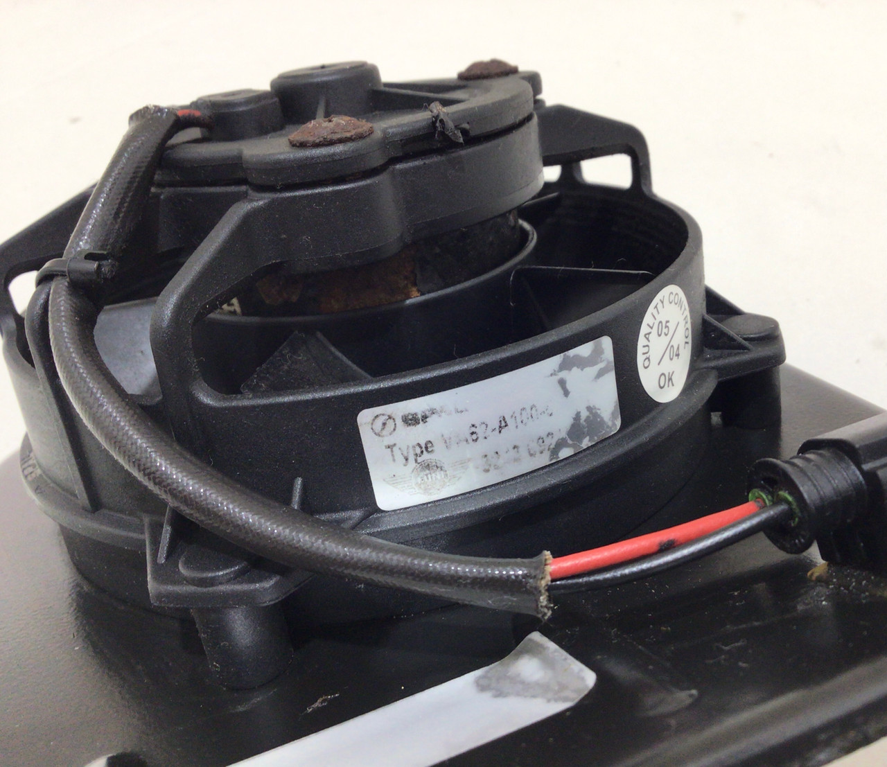 20022006 Mini Cooper Power Steering Pump Cooling Fan / OEM / R1018