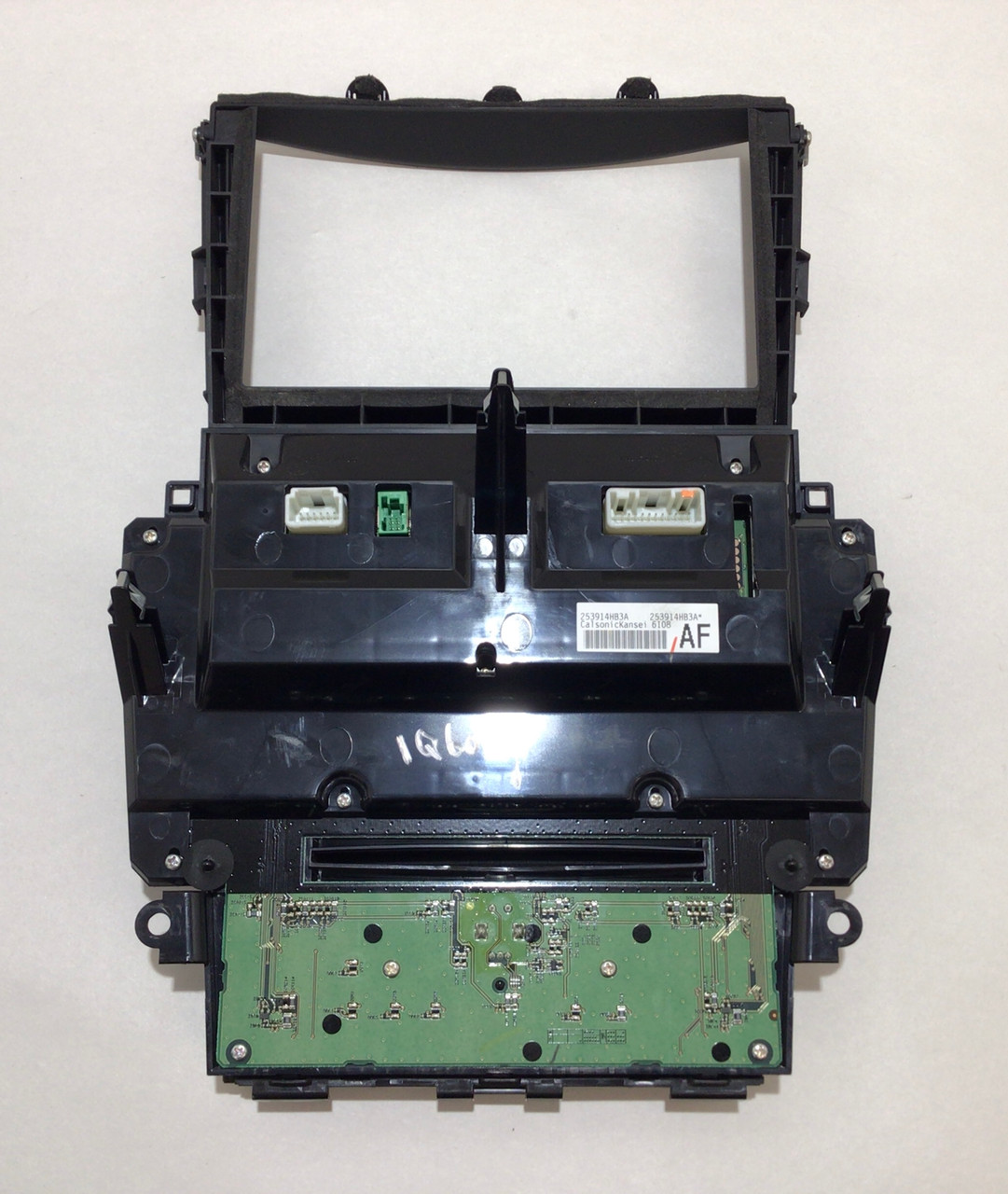 2017 Infiniti Q60 Radio Display Unit w/ Climate Controls / 253914HB3A