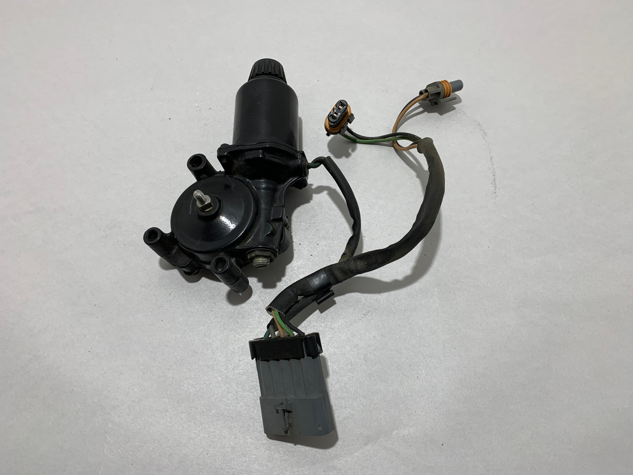 19972000 Chevrolet Corvette C5 Passenger Headlight Lift Motor / 16523674 / C5015 Redline Auto