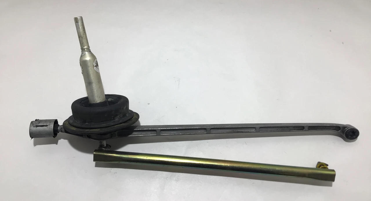 1999-2002 BMW Z3 E36/7 Roadster 2.5i 5 Speed Manual Shifter Selector Arm Z3021