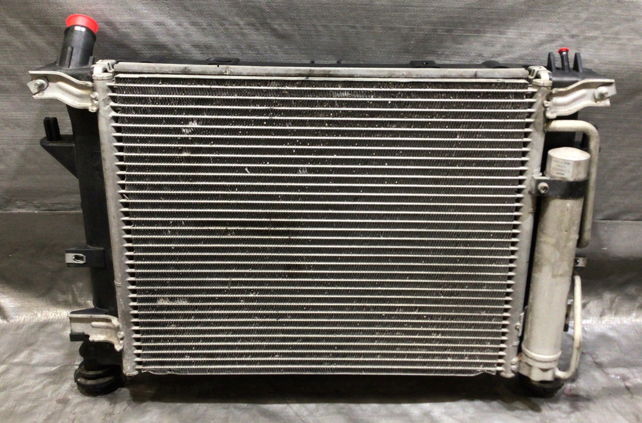 2006-2009 Pontiac Solstice 2.4l Radiator & Condenser Assembly / Manual ...