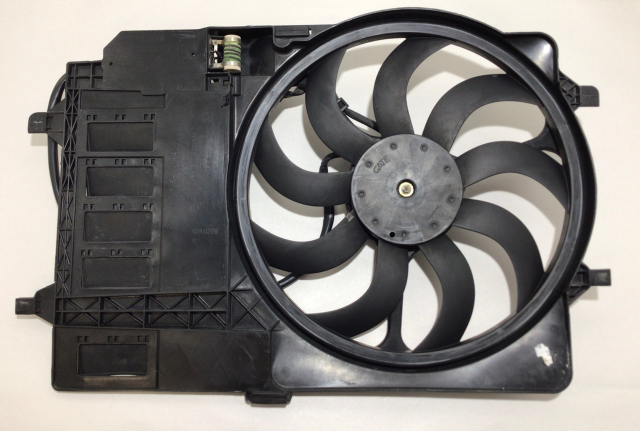 2002-2006 Mini Cooper OEM Radiator Cooling Fan w/ Shroud / R1021 ...