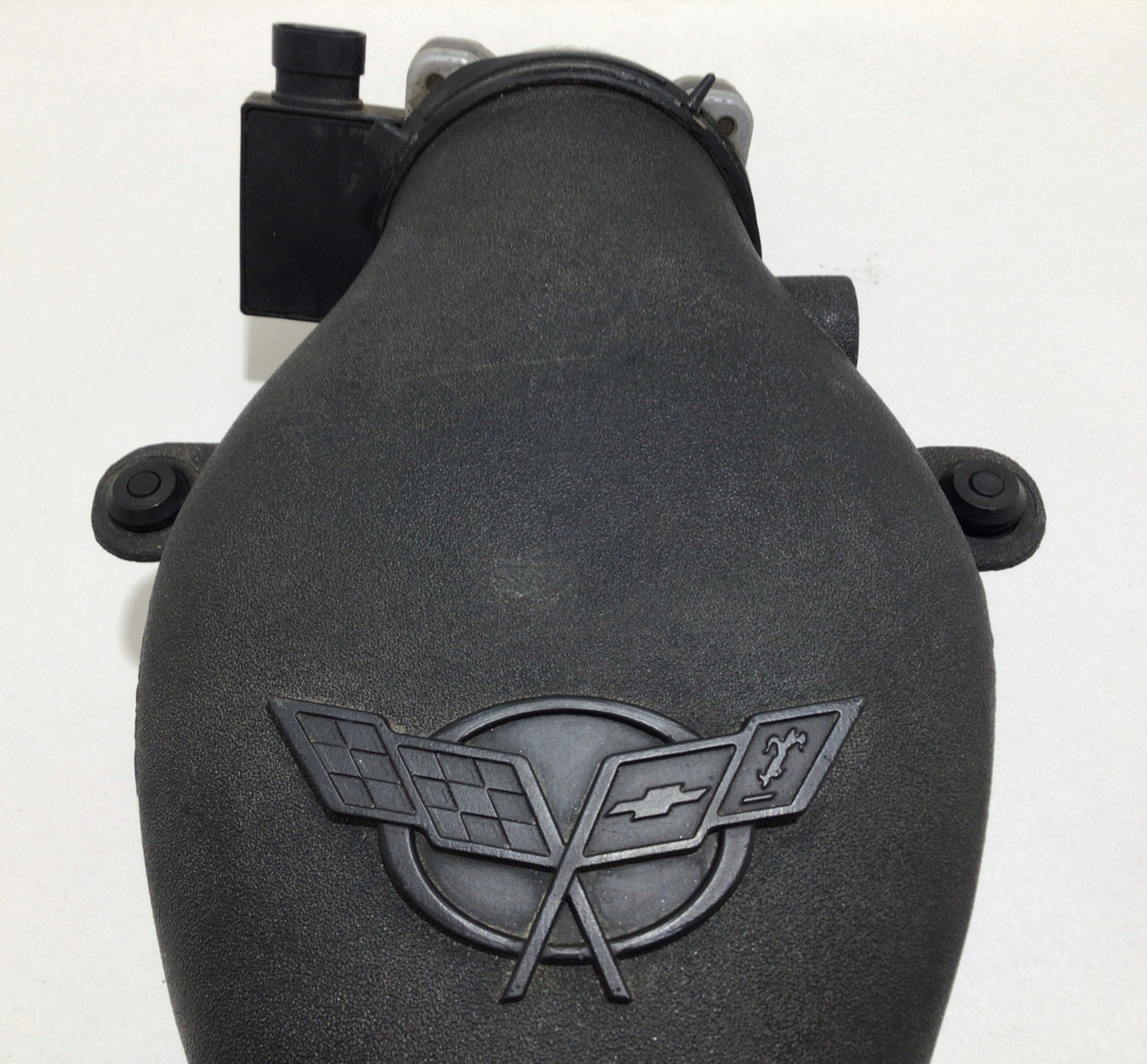 19972000 Chevrolet Corvette C5 Air Intake Tube w/ Mass Air Flow Sensor