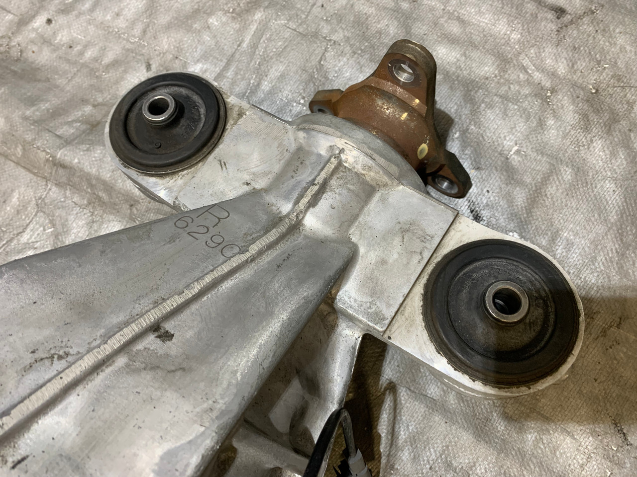 2017-2020 Infiniti Q60 RWD Differential Assembly / 47k