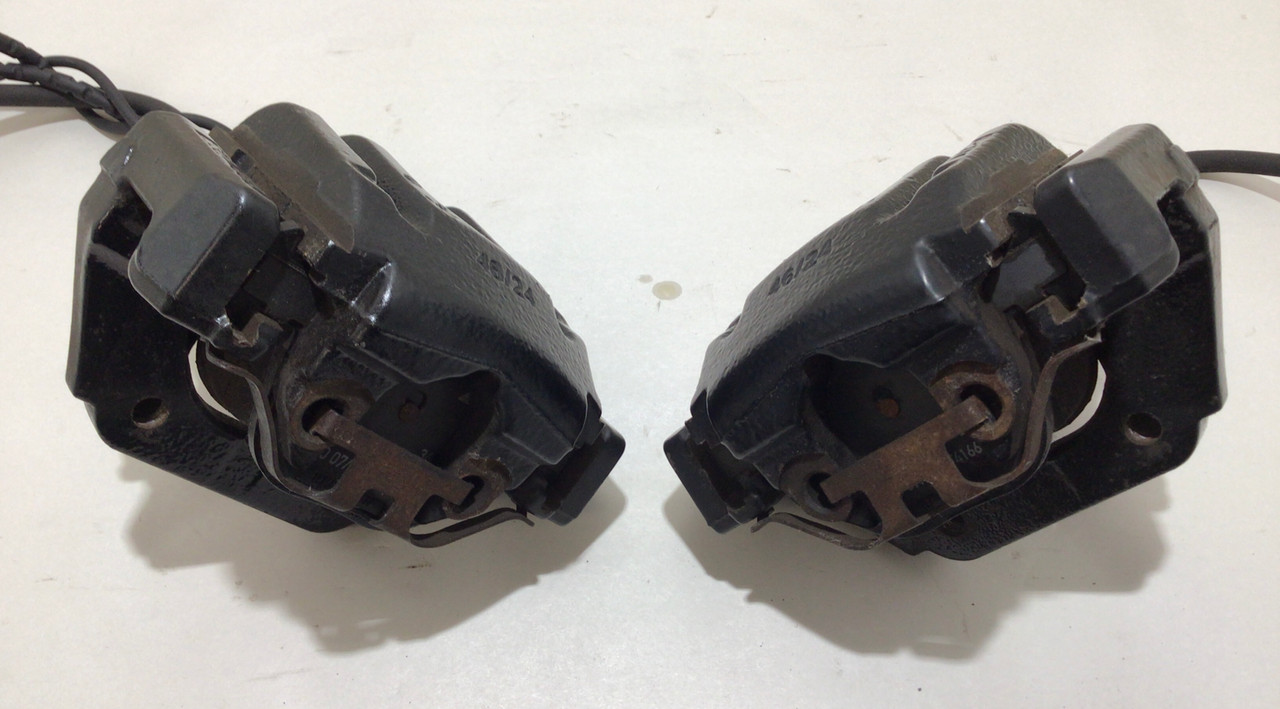20082013 E90 E92 BMW M3 OEM Brake Calipers / Set of 4 / Black / 102K