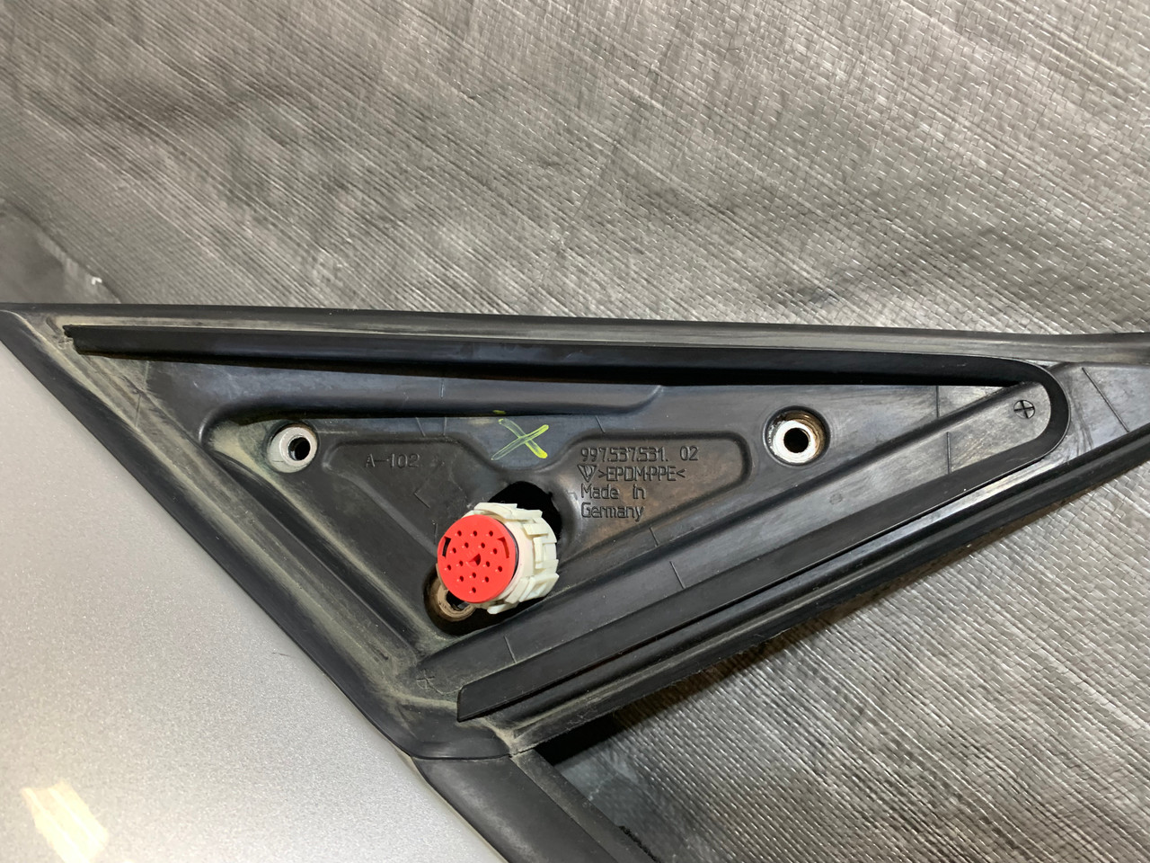 2005-2012 Porsche 987 Boxster / Cayman / 997 911 Driver Door