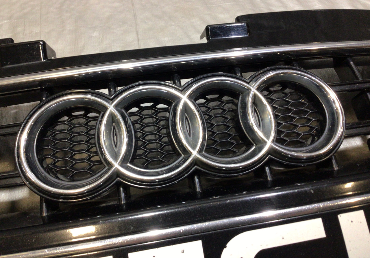 2011-2015 Audi TT Mk2 8J Front Bumper Grille / Gloss Black / T2006 -  Redline Auto Parts