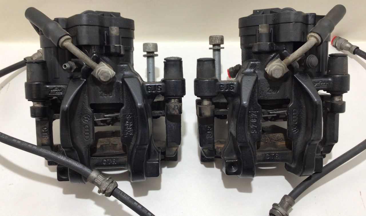 20152019 Volkswagen MK7 Golf R OEM Brake Calipers / Black / Set of 4