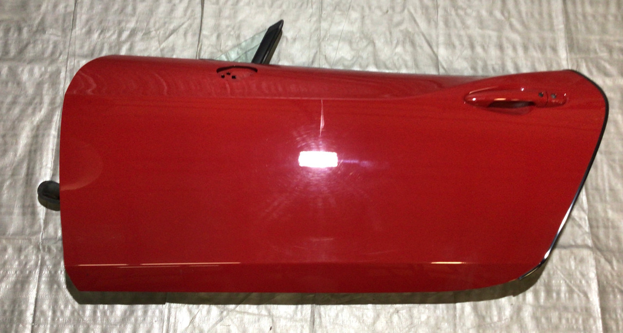 2017-2020 Fiat 124 Spider Driver Side Door Assembly