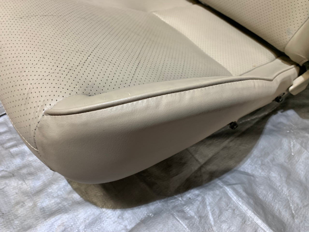 20012005 Mazda Miata Passenger Side Parchment Leather Seat / NB175