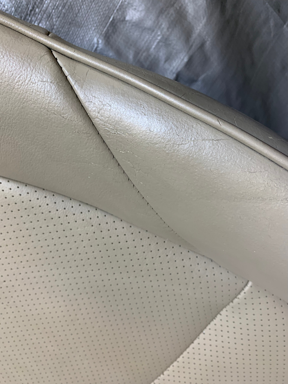 20012005 Mazda Miata Passenger Side Parchment Leather Seat / NB175