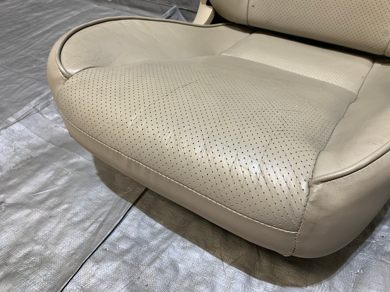 20012005 Mazda Miata Passenger Side Parchment Leather Seat / NB175