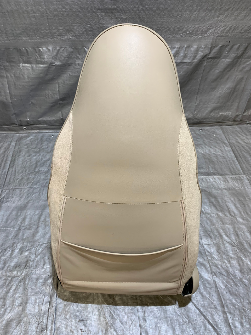 20012005 Mazda Miata Passenger Side Parchment Leather Seat / NB175